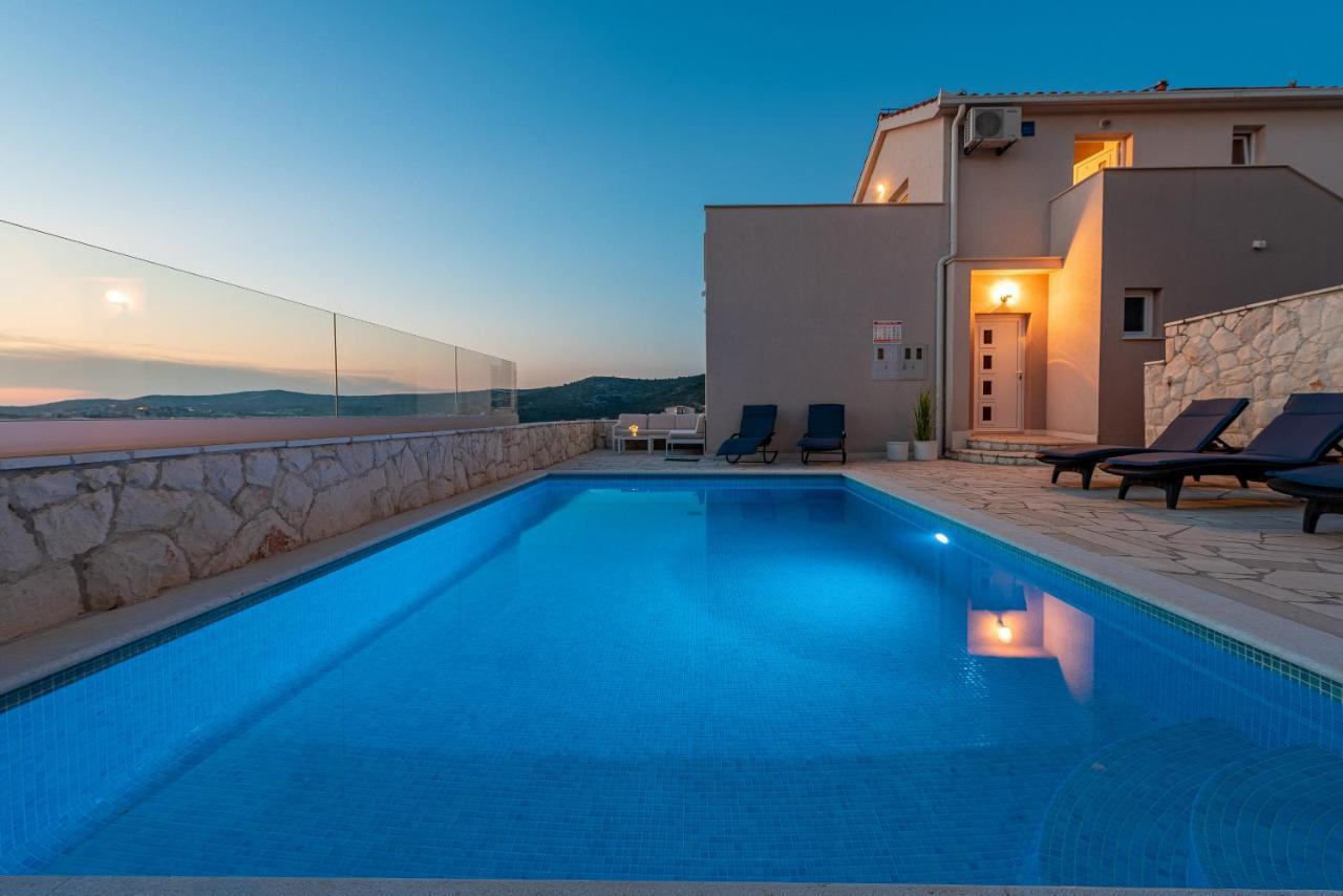 Villa Mona Apartments Ražanj Екстериор снимка