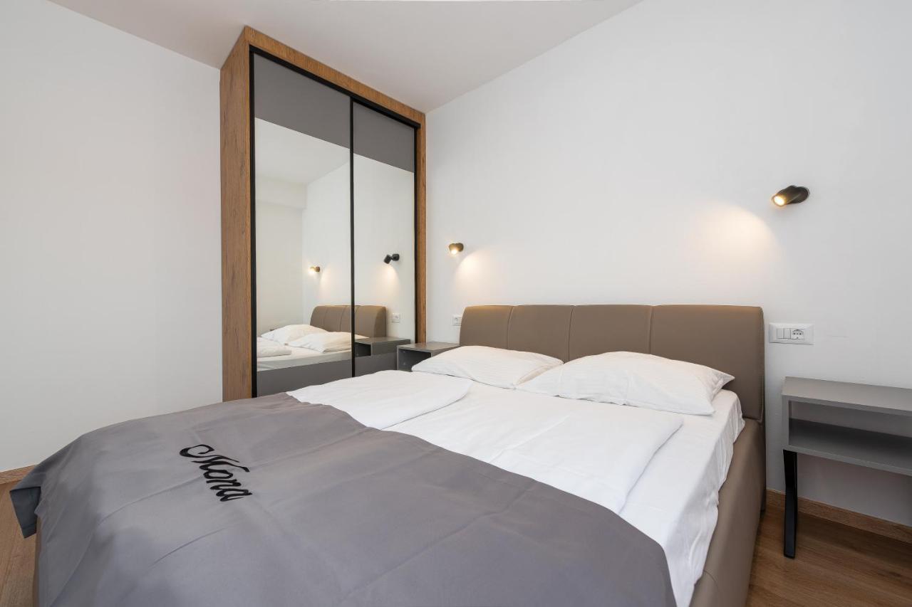 Villa Mona Apartments Ražanj Екстериор снимка