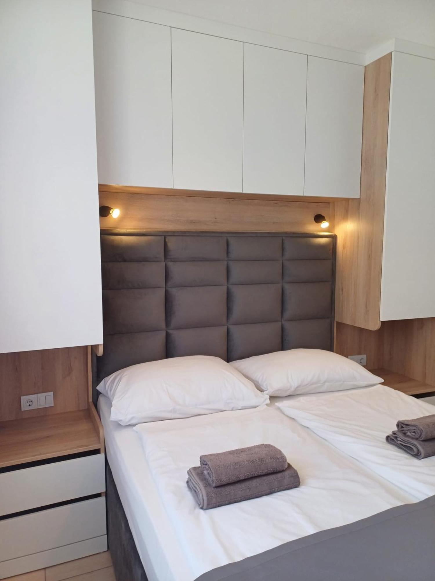 Villa Mona Apartments Ražanj Екстериор снимка