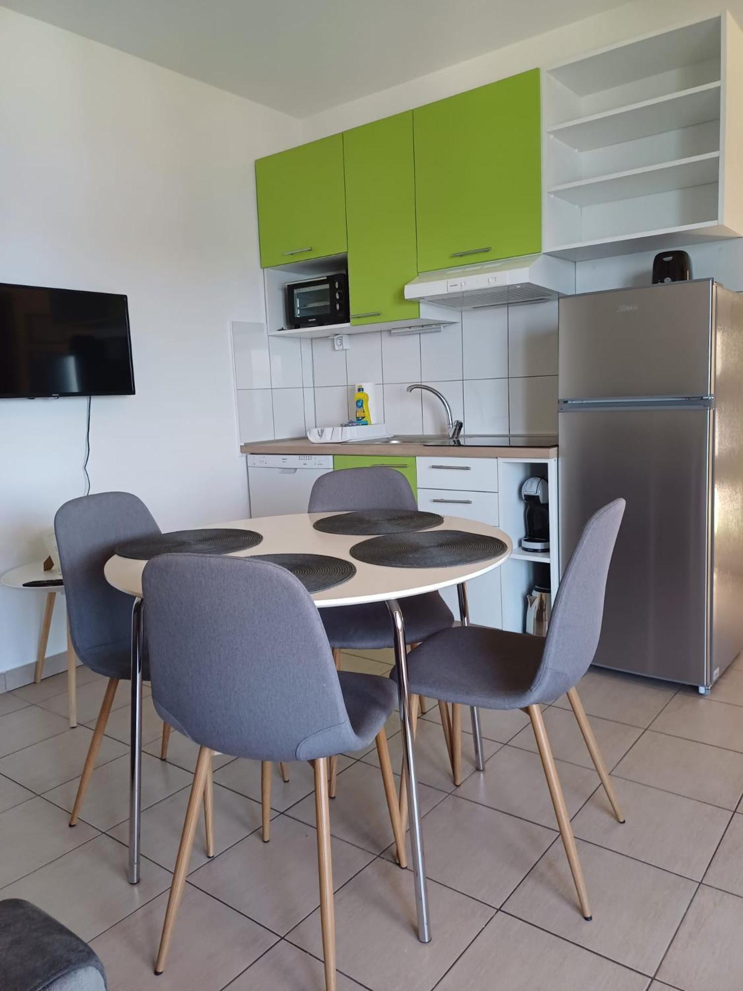 Villa Mona Apartments Ražanj Екстериор снимка