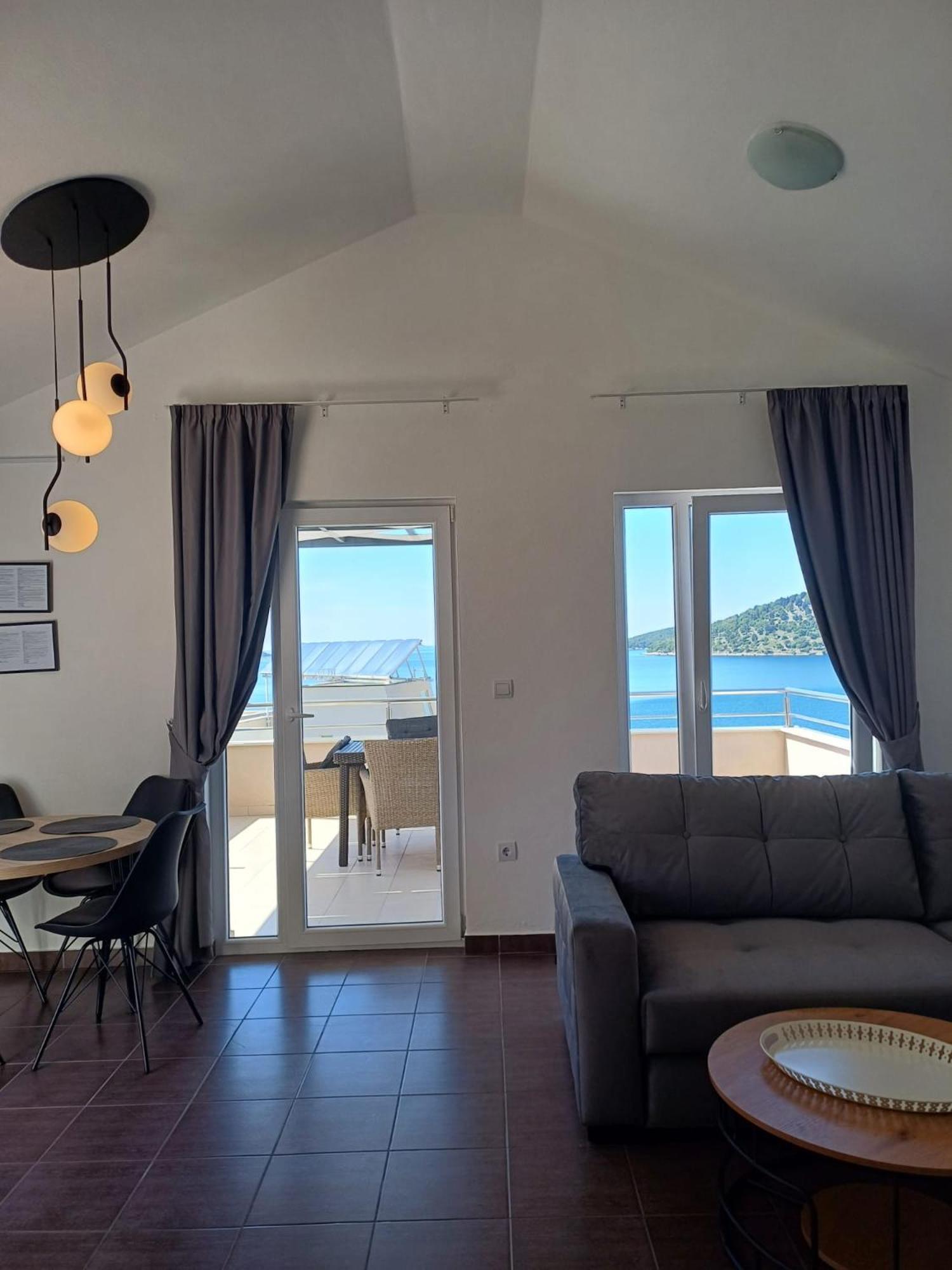 Villa Mona Apartments Ražanj Екстериор снимка